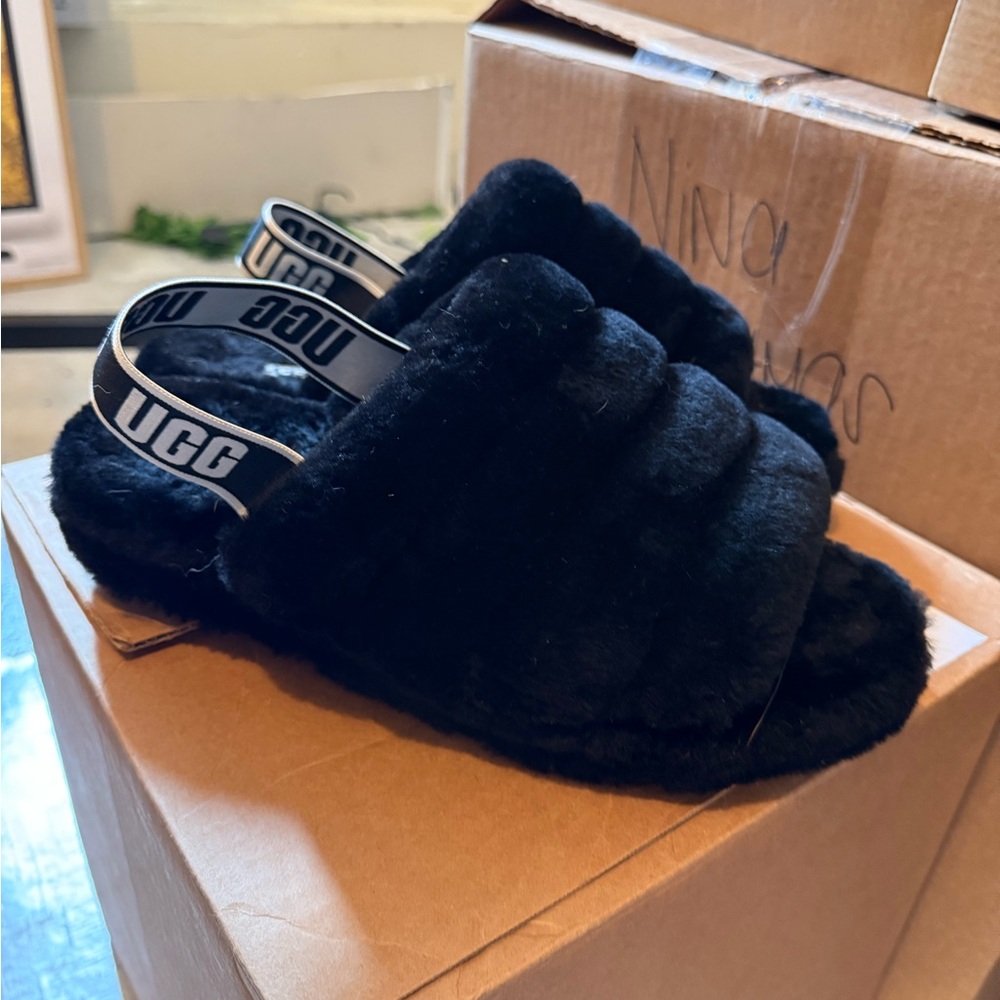 UGG Black Fluffy Slides - Picture 3 of 5